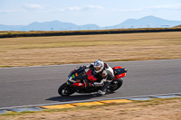 anglesey-no-limits-trackday;anglesey-photographs;anglesey-trackday-photographs;enduro-digital-images;event-digital-images;eventdigitalimages;no-limits-trackdays;peter-wileman-photography;racing-digital-images;trac-mon;trackday-digital-images;trackday-photos;ty-croes